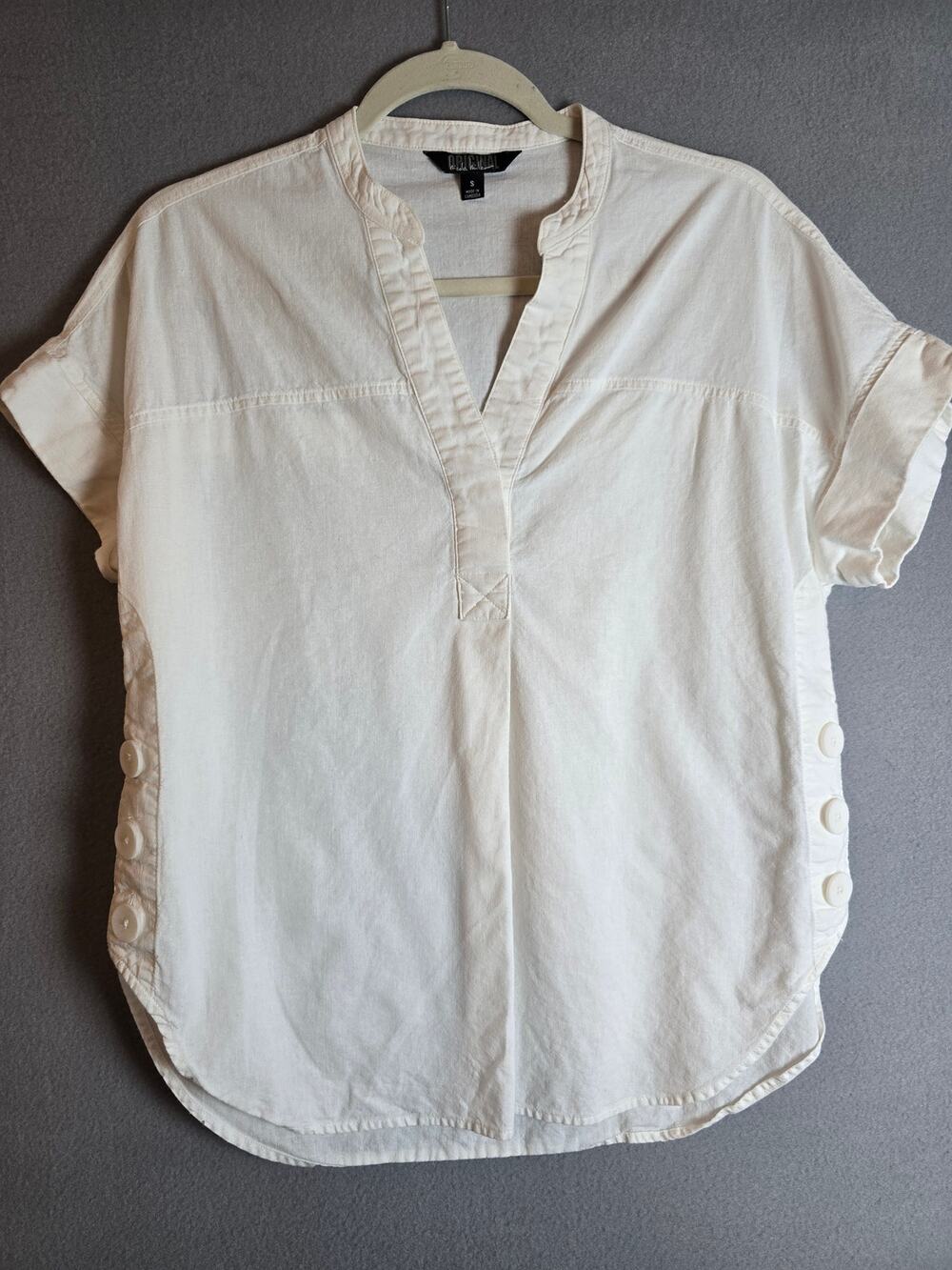 Original Nicole Miller White short sleeve linen blend top